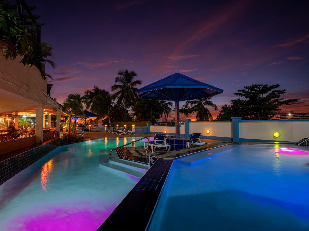 The Atrium Beach Resort And Spa, Ascend Hotel Collection Simpson Bay Exterior photo