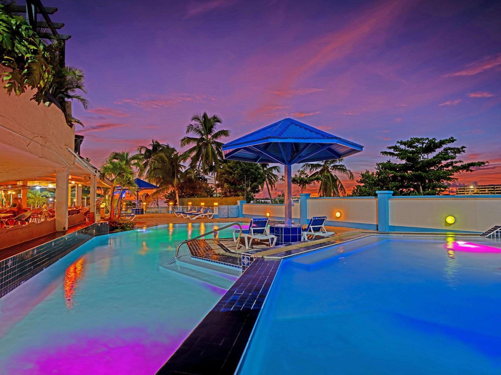 The Atrium Beach Resort And Spa, Ascend Hotel Collection Simpson Bay Exterior photo